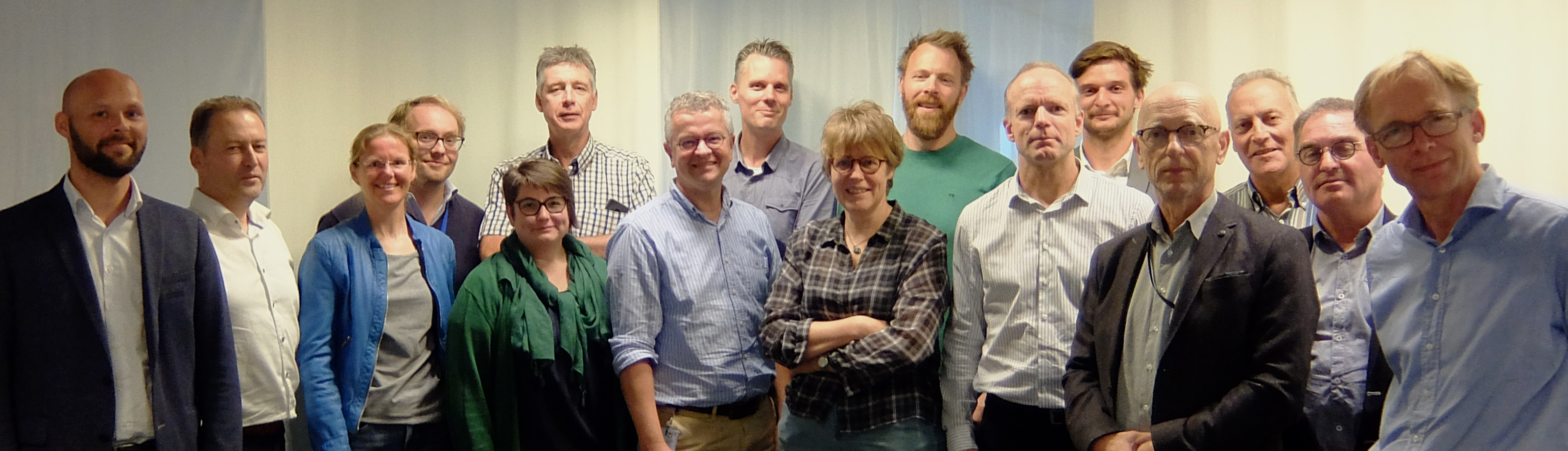 Foto van de deelnemers aan het activiteitenteam Basisnet